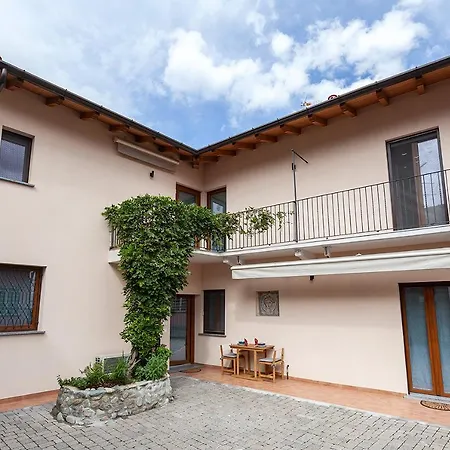 Veruskacamere 3 Guest house Somma Lombardo