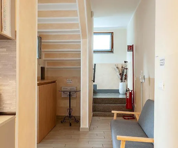 Veruskacamere 3 Somma Lombardo